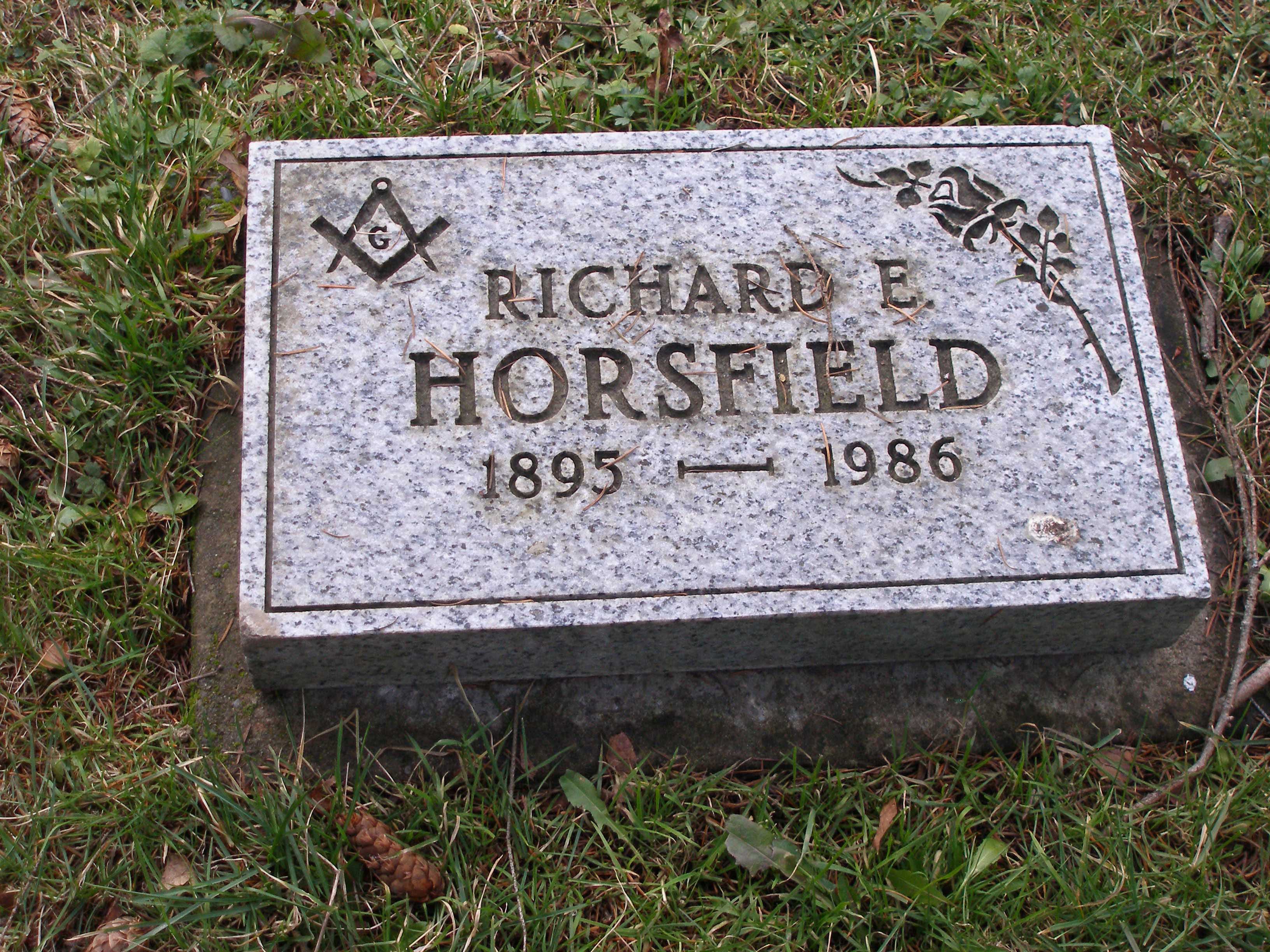 Richard Horsfiled grave stone